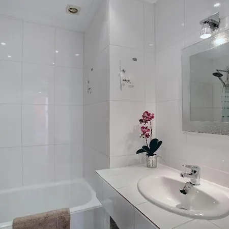 Apartment In Marina Estepona